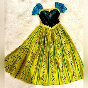 Girls' sz 7/8 Anna "Frozen" Coronarion dress $35 Halloween costume